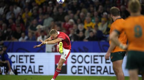 Anscombe kicks Wales into Rugby World Cup quarterfinals as Australia crushed